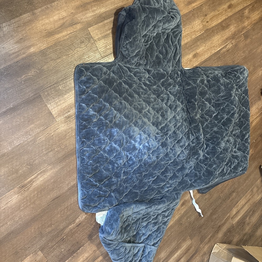 Ultimate Furniture Recliner Chair Pet Protector Blue quilted polyester Cover